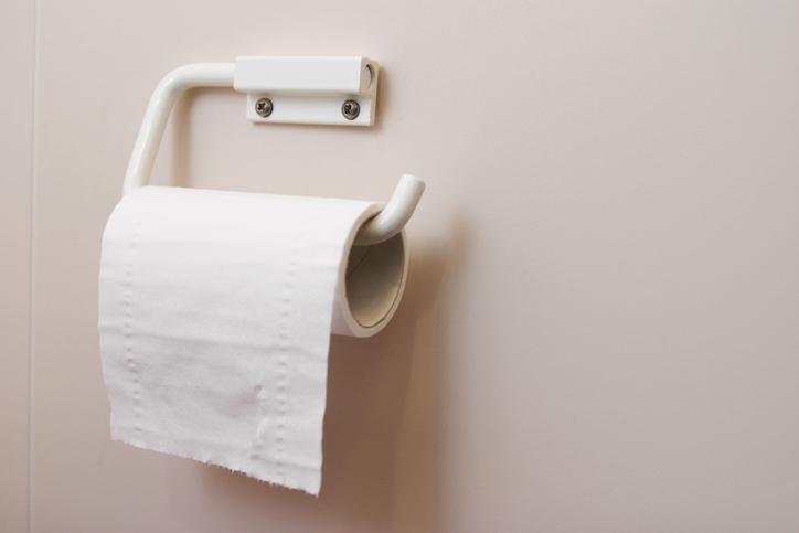De ce statul nu cumpara hârtie igienică în școli și grădinițe