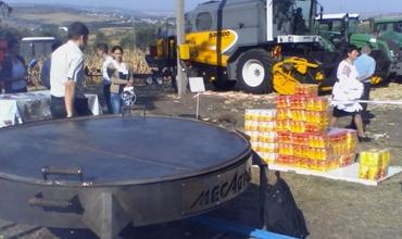 În Moldova a fost preparată cea mai mare mămăligă din lume