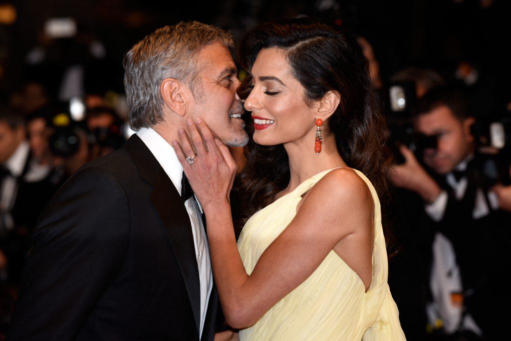 George Clooney a povestit că soția lui a fost hărțuită sexual
