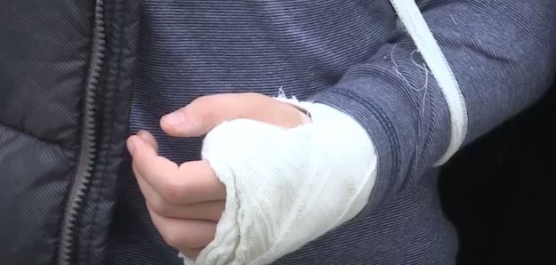 Un elev de 10 ani de la un liceu din Capitală a fost bătut măr de un coleg de clasă