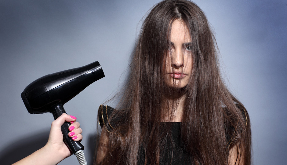 Ce se întâmplă de fapt dacă îți tunzi des vârfurile părului! Adevărul pe care puține femei îl știu