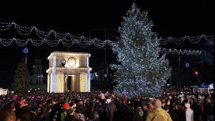 Pomul de Crăciun din Chișinău va fi inaugurat pe 1 decembrie