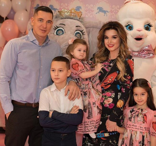 Ксения Бородина: «Ради благополучия дочерей мы с мужем свернем горы»