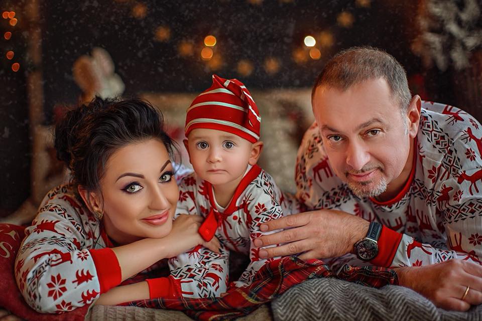 Чем делятся популярные молдавские личности в социальных сетях в преддверии Нового года?