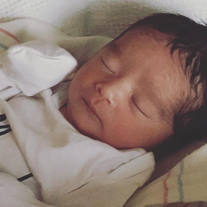 Джессика Альба родила сына в Новый год: первые фото