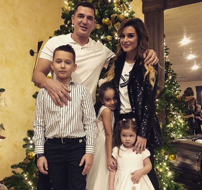 «Маруся на втором плане»: Ксении Бородиной дают советы по воспитанию детей