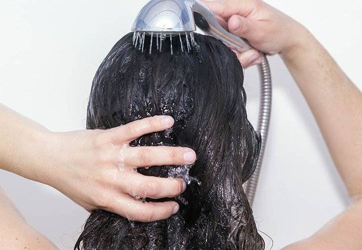 Ce se întâmplă dacă nu-ți speli părul timp de 6 luni
