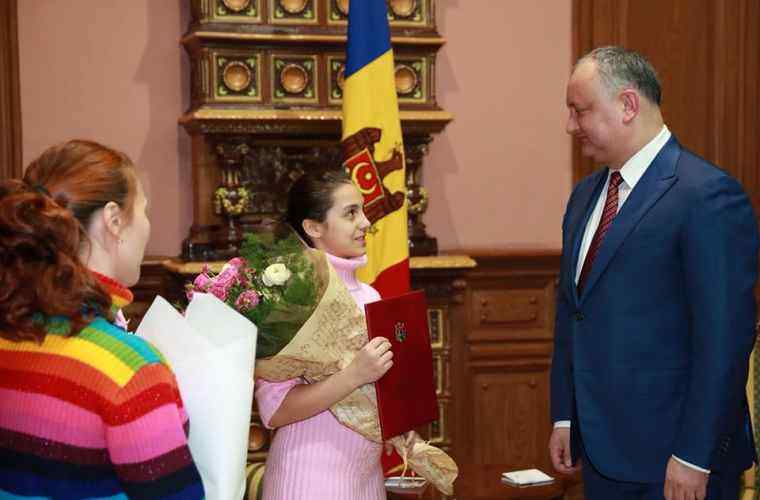 11-летняя девочка получила премию от молдавского президента