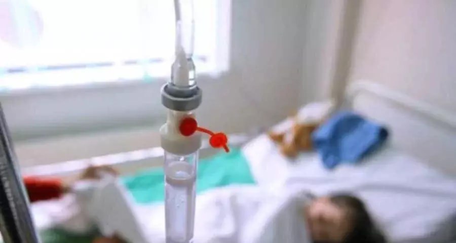 Tată şi fiu ajunși la spital după ce s-au intoxicat cu monoxid de carbon