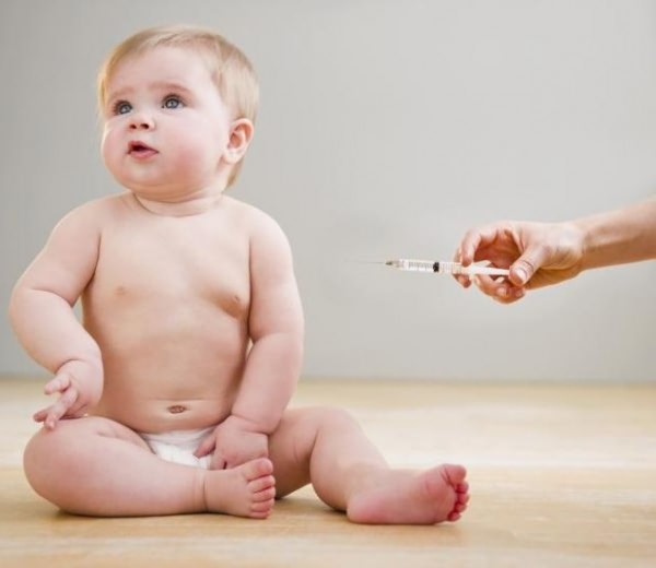 Михай Стратулат: Каким рискам вы подвергаете своих детей, не вакцинируя их