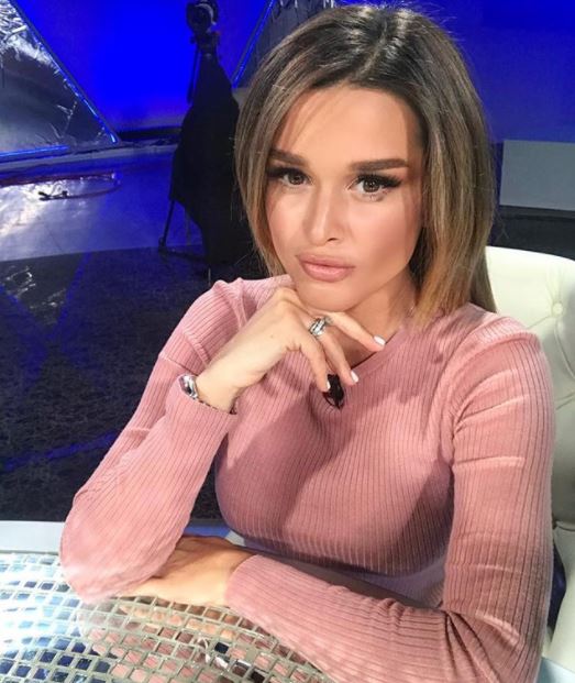 Ксения Бородина оскорбила подписчицу за ехидный коммент