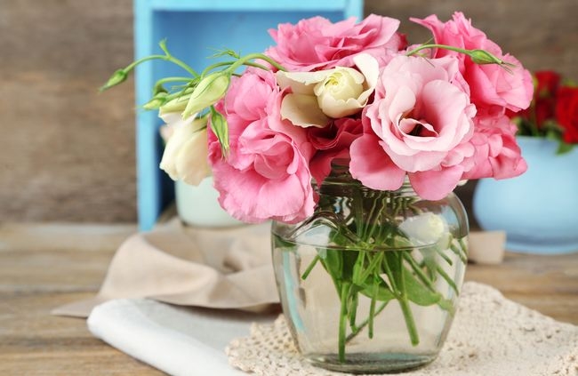 10 хитростей сохранить свежесть цветов в вазе