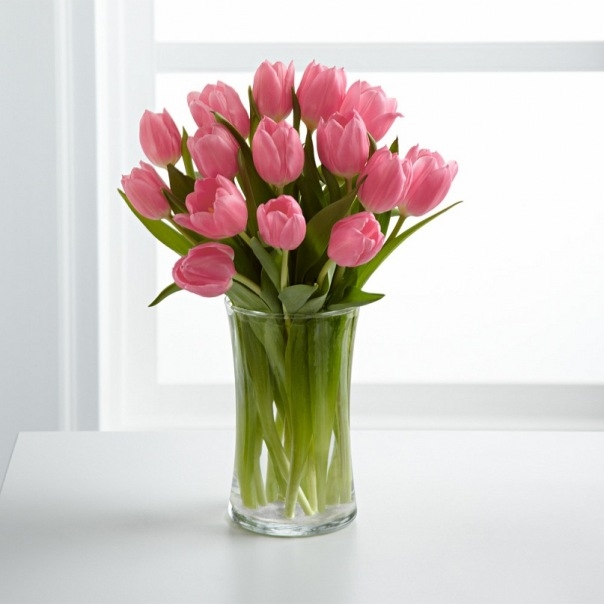 Cum să păstrezi florile în vază cât mai mult timp. 10 trucuri!