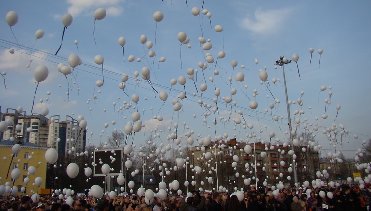 La Chișinău, vor fi lansate baloane albe în memoria victimelor din Kemerevo