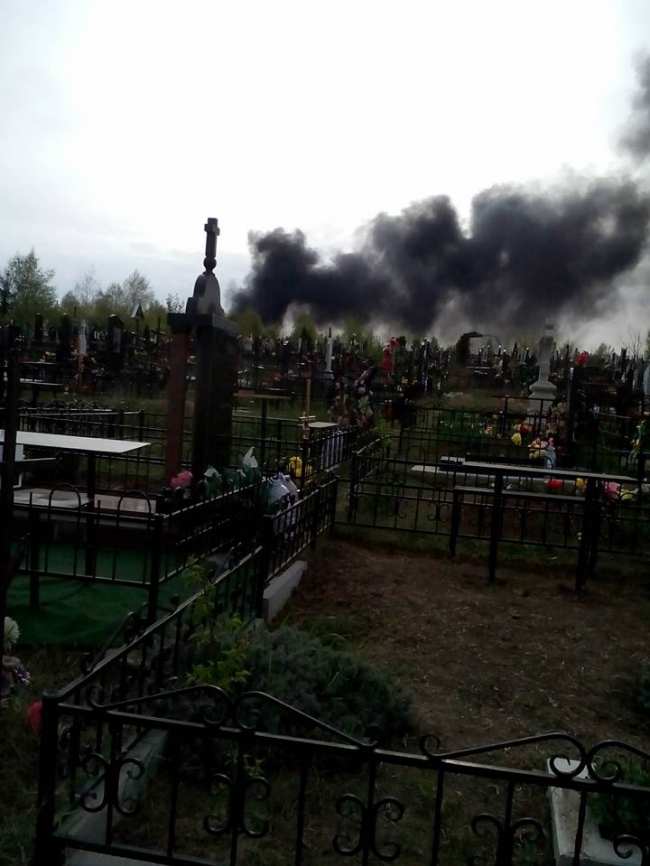 Cimitirul Sfântul Lazăr a luat foc