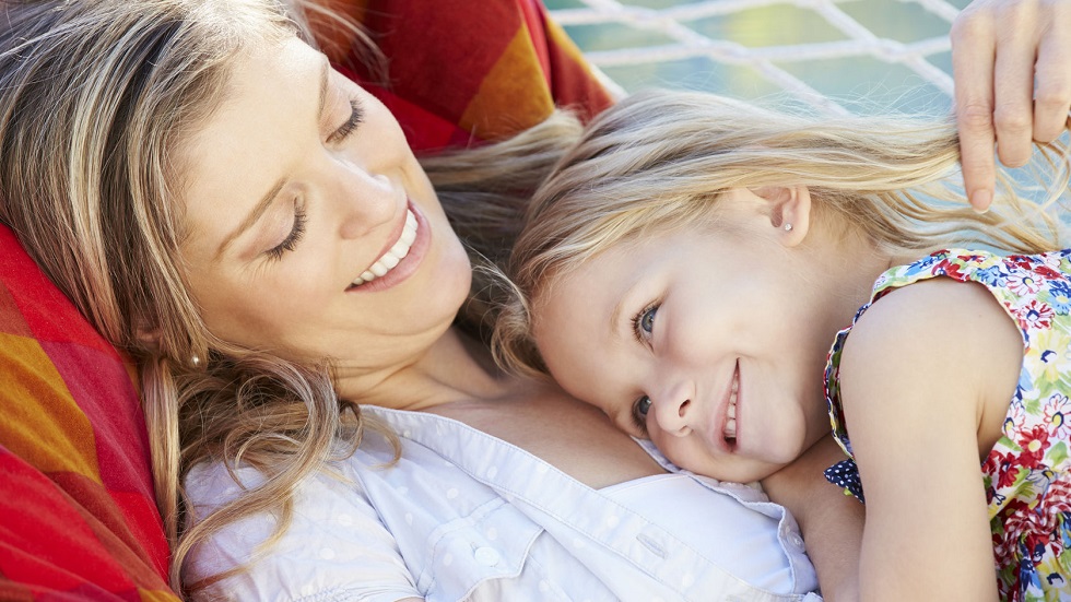 10 вещей, которые родители не должны делать за детей