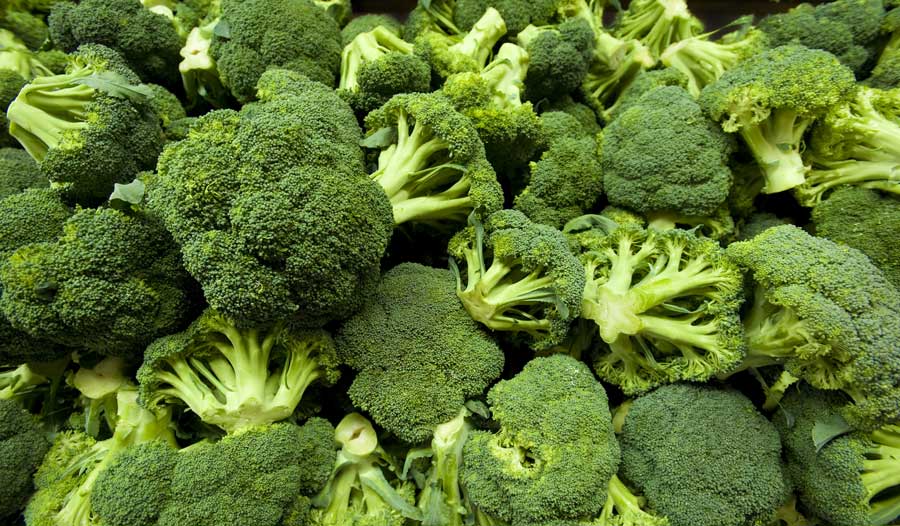 Этот овощ способствует похудению и убивает бактерию, вызывающую язву