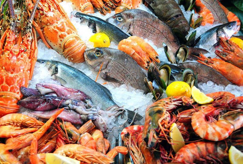 Sute de oameni au promovat cultura gastronomică la Festivalul Peștelui