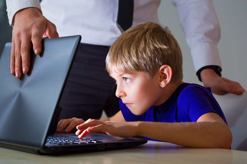 Noi măsuri pentru sporirea siguranței online a copiilor