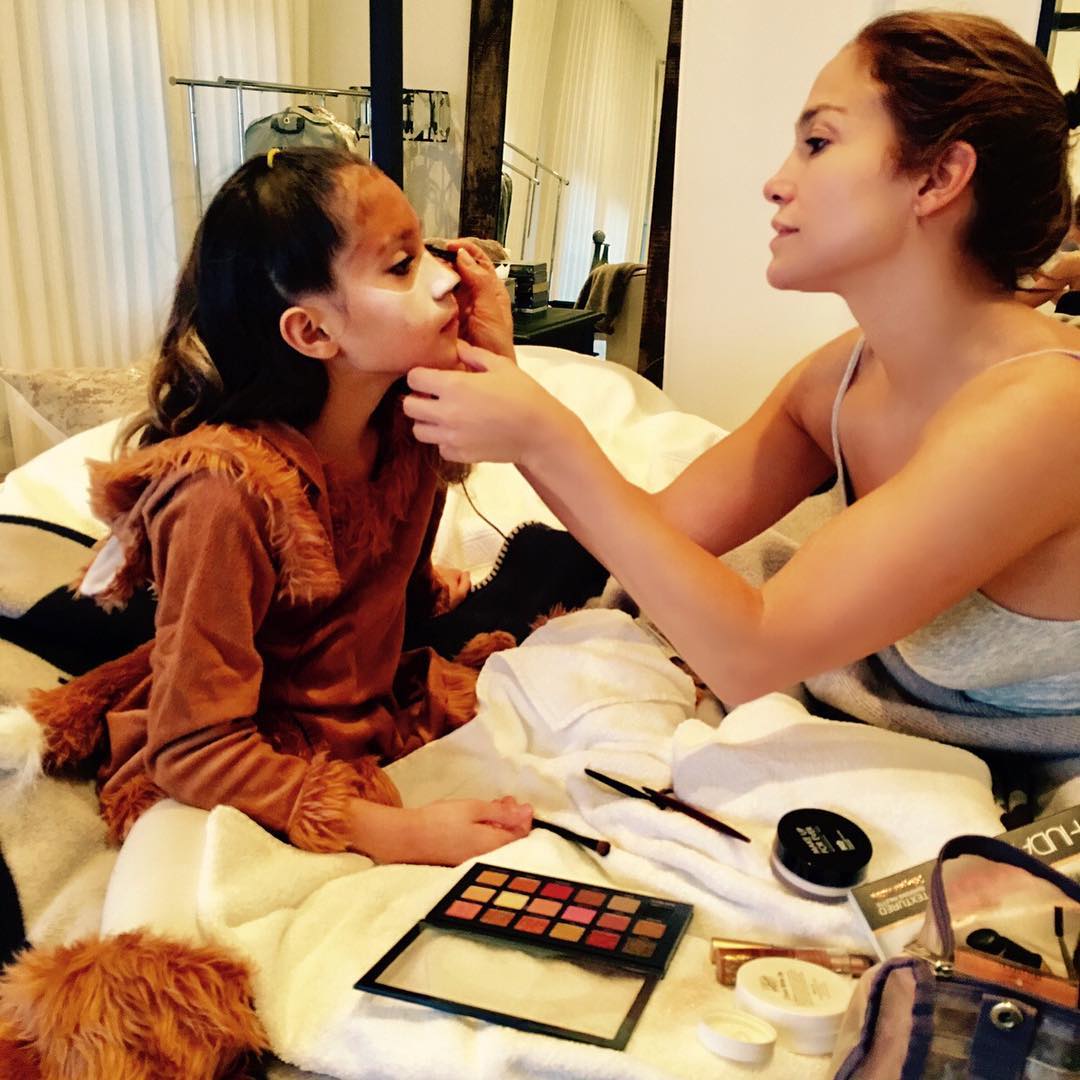 16 fotografii care demonstrează că Jennifer Lopez este cea mai bună mamă din lume