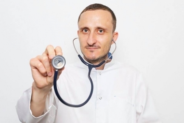 Mihai Stratulat revine pe grupul Ask a Doctor