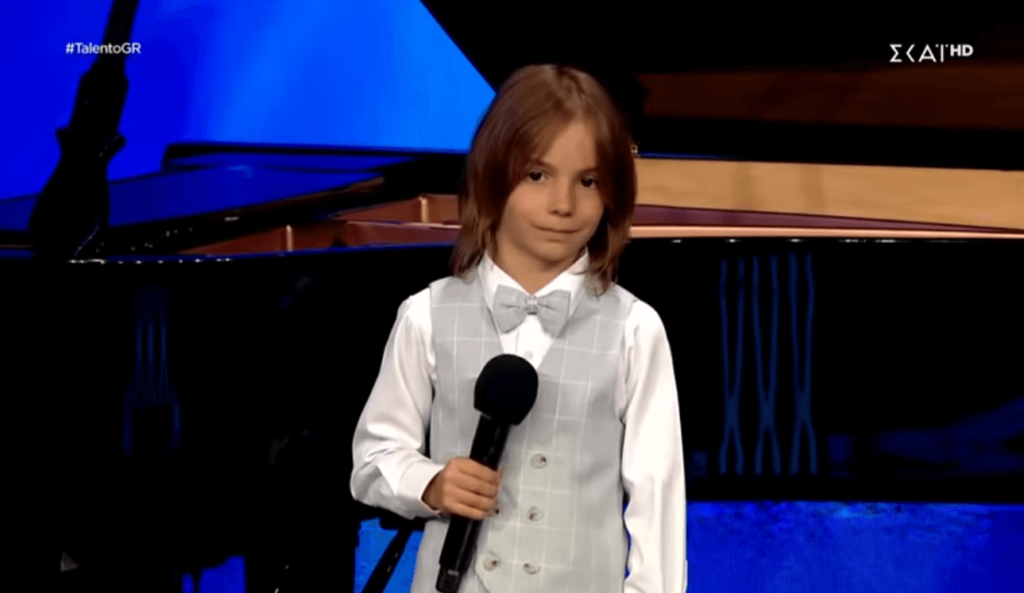 Un băiețel de 6 ani, cu origini basarabene, participă la numeroase spectacole din Europa
