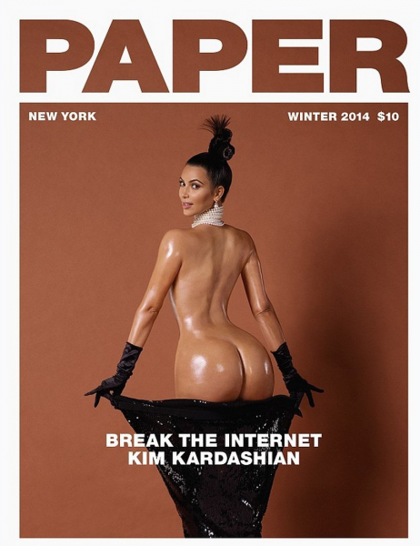 Kardashian a pozat nud cu fața la cameră