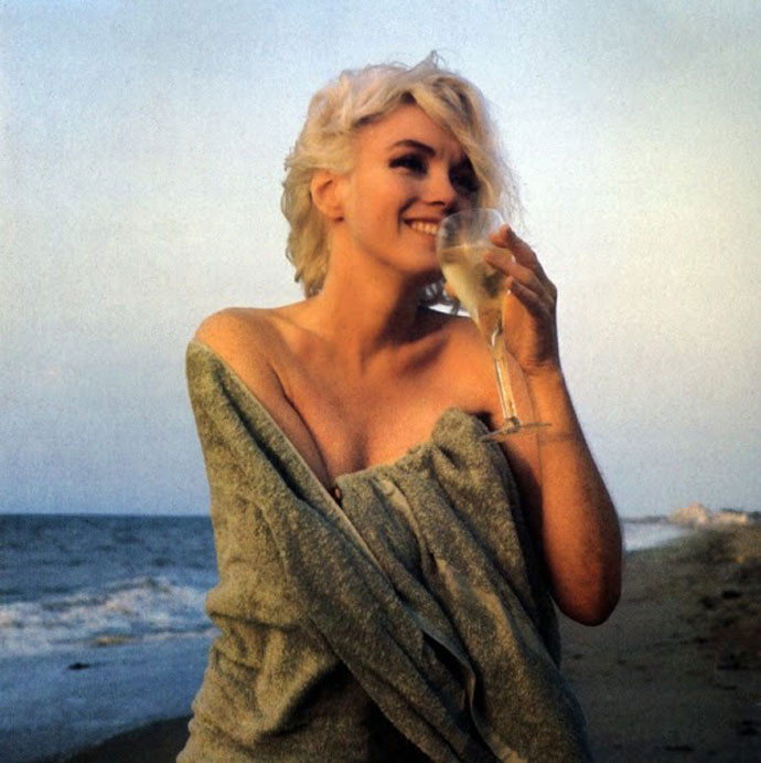 Au apărut poze rare cu Marilyn Monroe! Așa arăta actrița doar cu o lună înainte să moară