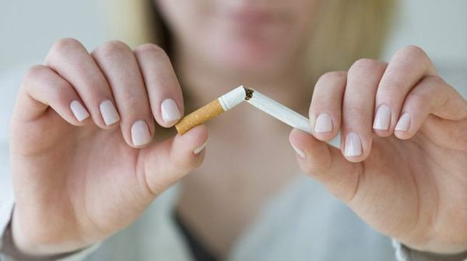 Отказ от курения прибавляет женщинам 10 лет жизни