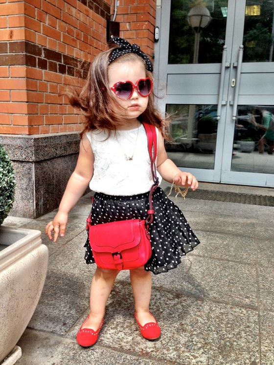 Стиль звездных детей: самые модные образы трехлетней дочери Джигана