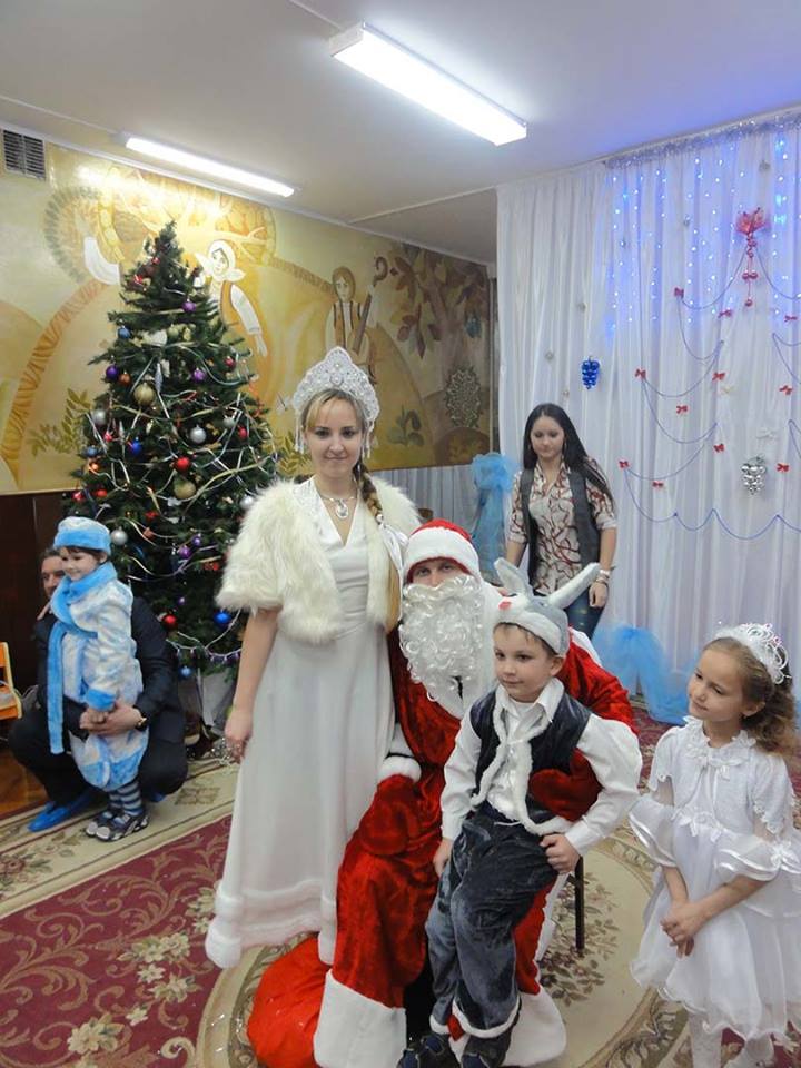 Unde poți închiria un Moș Crăciun, și cât va costa invitația Moșului acasă? Retrospectiva ofertelor în Chișinău