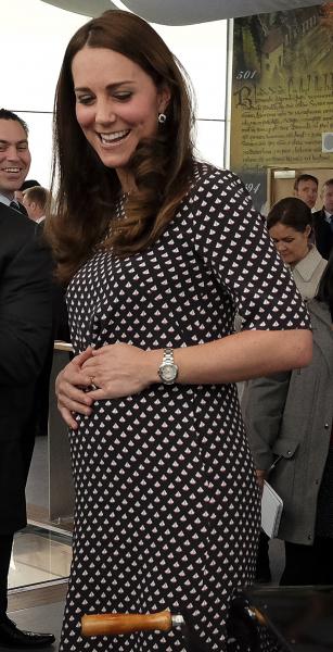 Беременная Кейт Миддлтон продолжает экономить на нарядах