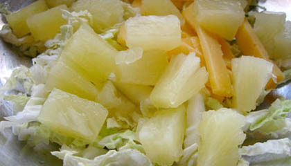Рецепты для Великого поста: салат из пекинской капусты с ананасом