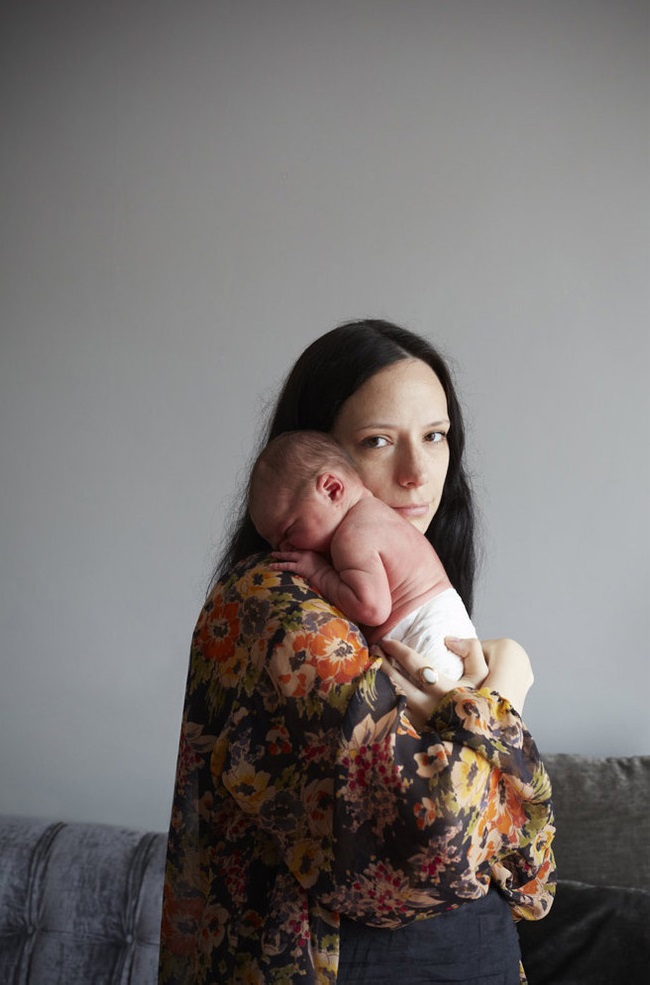 11 вдохновляющих портретов молодых мам в первый день после рождения ребенка. Сама нежность!