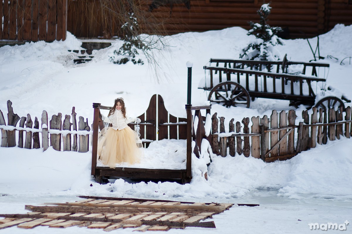 Девочка на снегу от Алены Никаноровой
