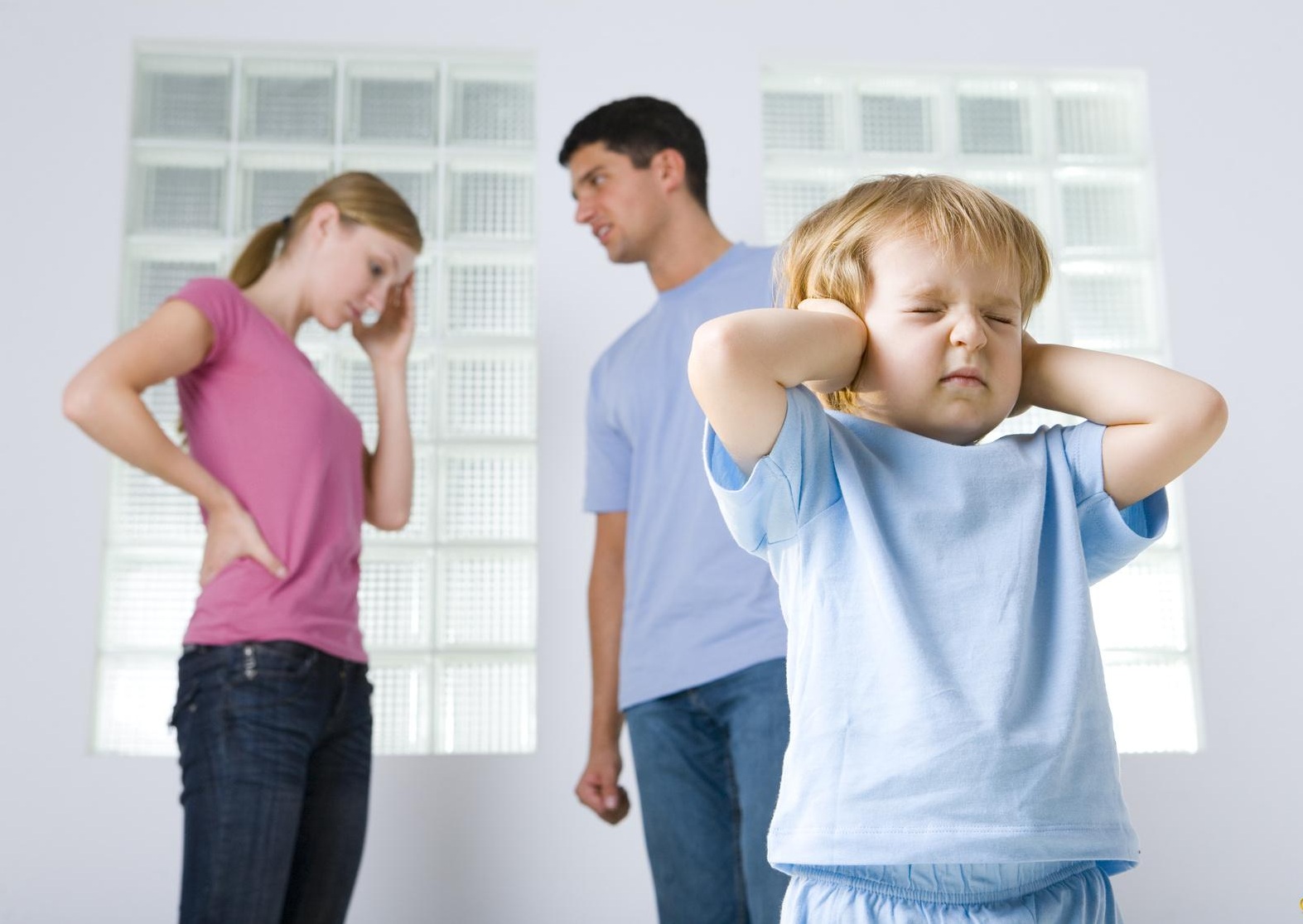 7 greșeli frecvente pe care le face un tată după divorț