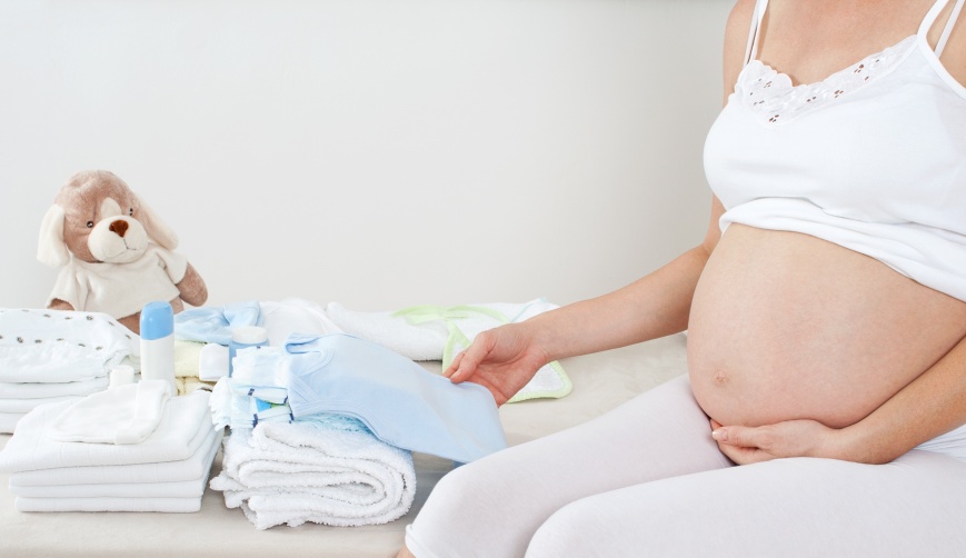 Drepturile femeii însărcinate în maternitate. Interviu cu Alexandru Ceban