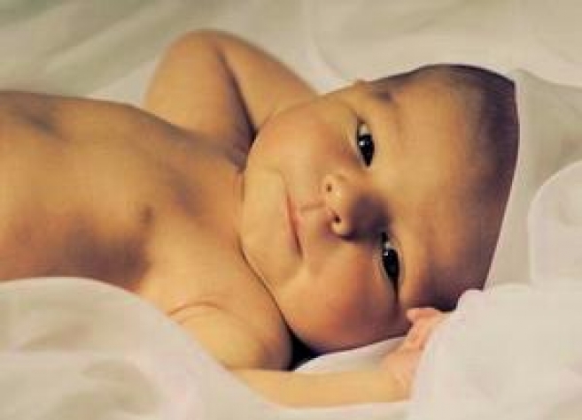 Icter la nou-născuţi: cauze şi tratament