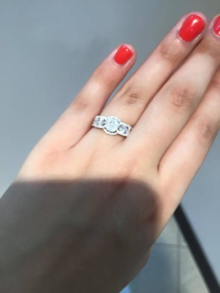 Doina Sulac a spus ”DA”! Vezi cum arată inelul de logodnă