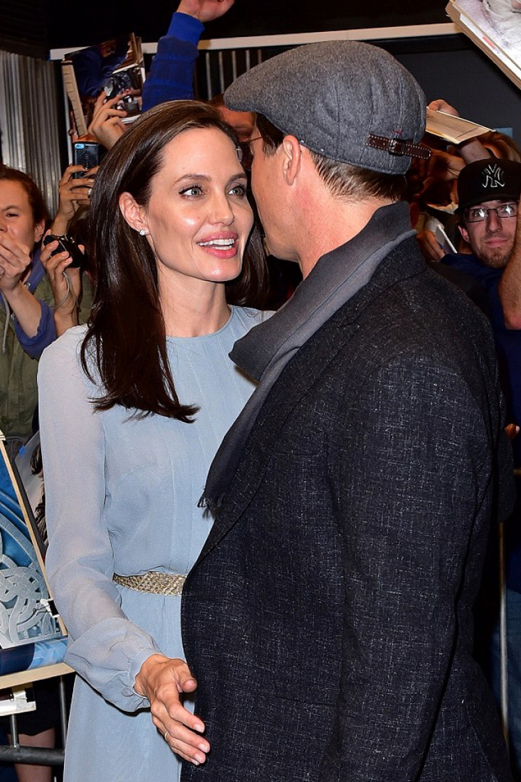 Анджелина Джоли и Брэд Питт впервые за долгое время вышли в свет вместе