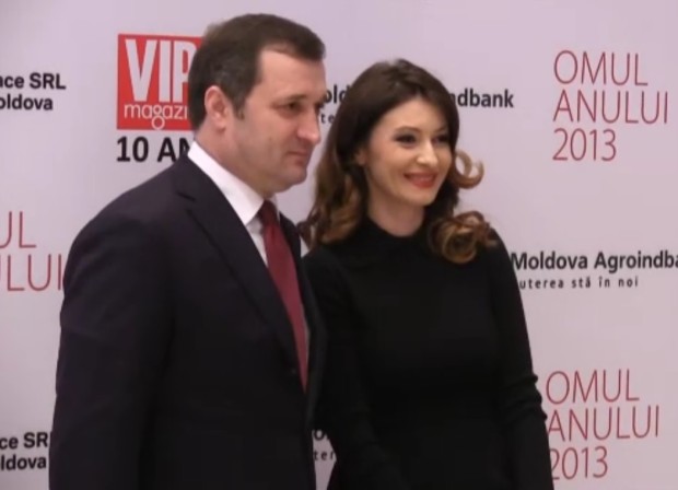 Angela Gonţa îi va dărui lui Vlad Filat o fiică?