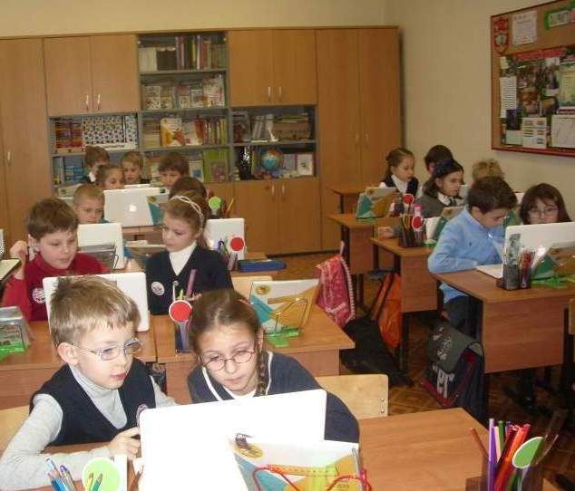 Ученики, говорящие на других языках, будут изучать географию и историю на румынском