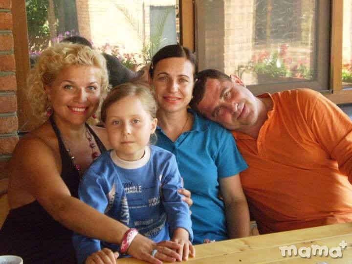 Family Portrait: Лилия Шоломей, Николь, Ленечка и все-все-все
