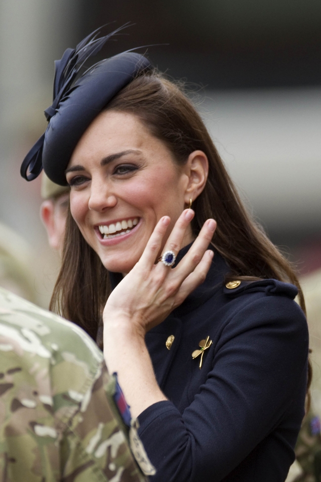 Kate Middleton a interzis vanzarea unor copii ale inelului sau de logodna. Afla de ce