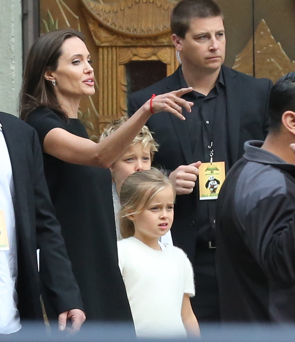 Дети Джоли и Питта выходят из тени родителей