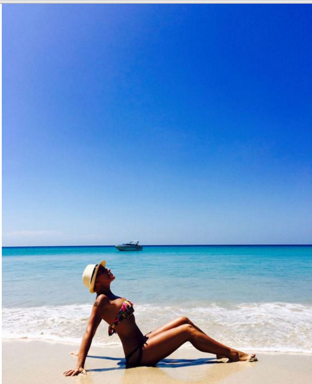 Юлия Волкова показала подтянутую фигуру на пляже в Таиланде