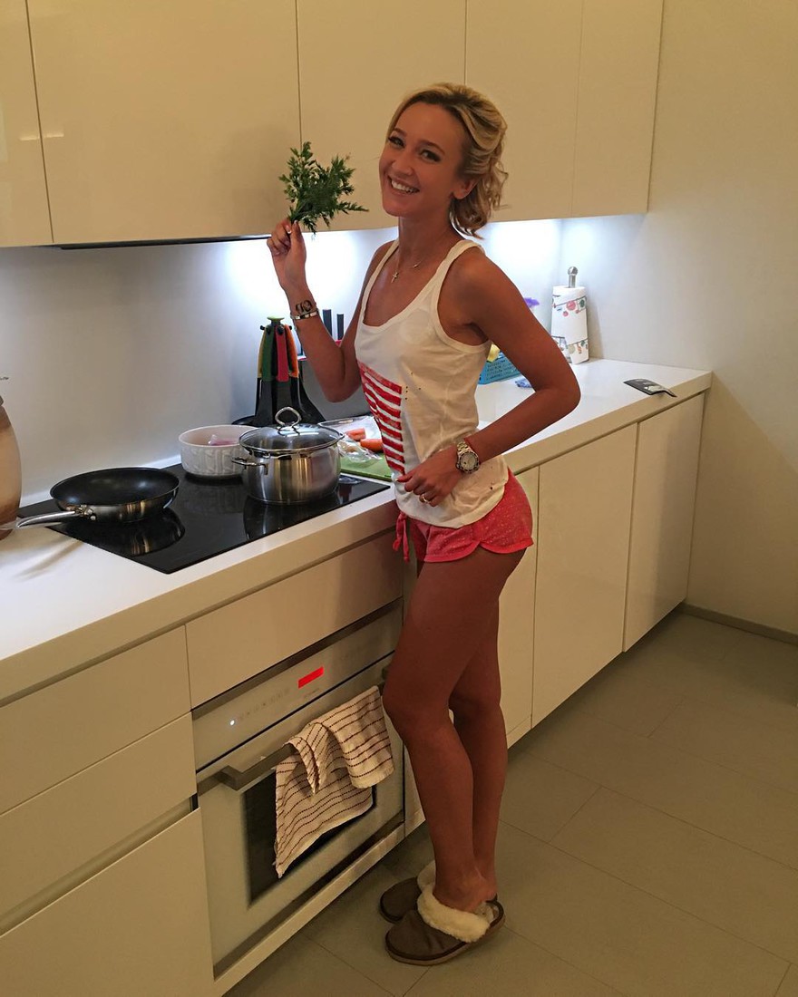 Фанаты в шоке: Бузова решила похудеть