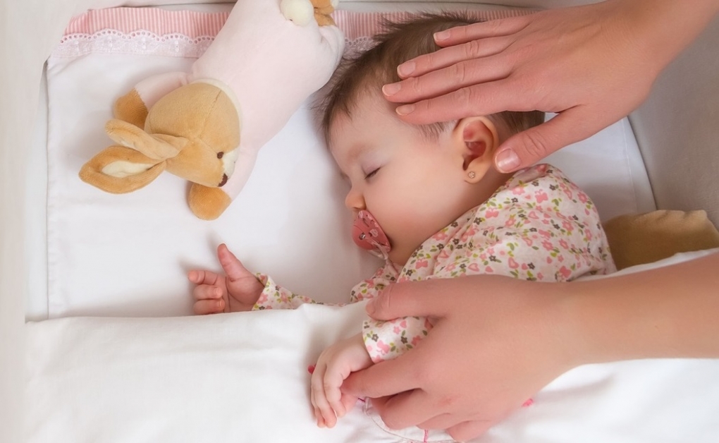 Сильно потеет голова во сне у ребенка