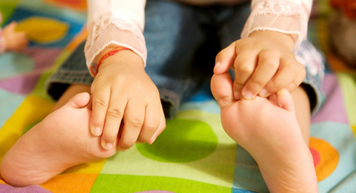 Рука нога когда у ребенка. Грибковое поражение стоп у детей.