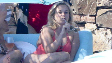 Пляжные снимки Риз Уизерспун разочаровали ее поклонников